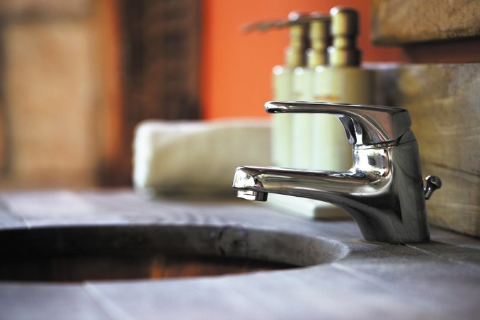 How To Clean Taps, And Sinks