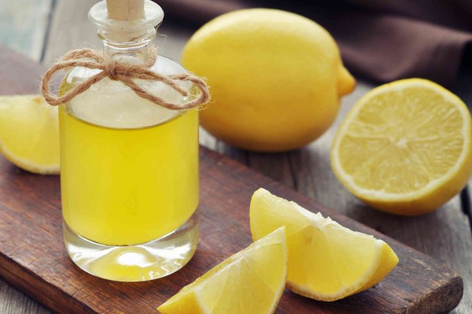 Here Is An Easy Homemade Lemon Essential Oil